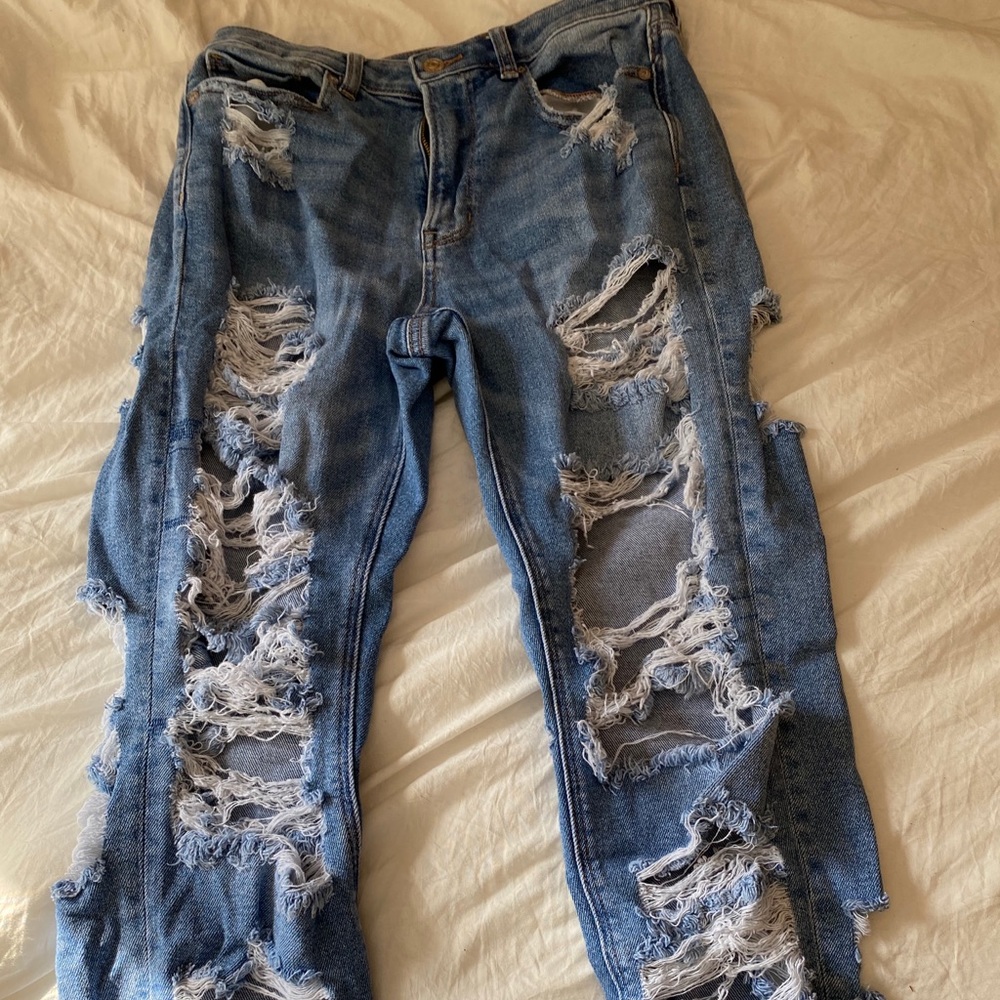 American Eagle Ripped Jeans
